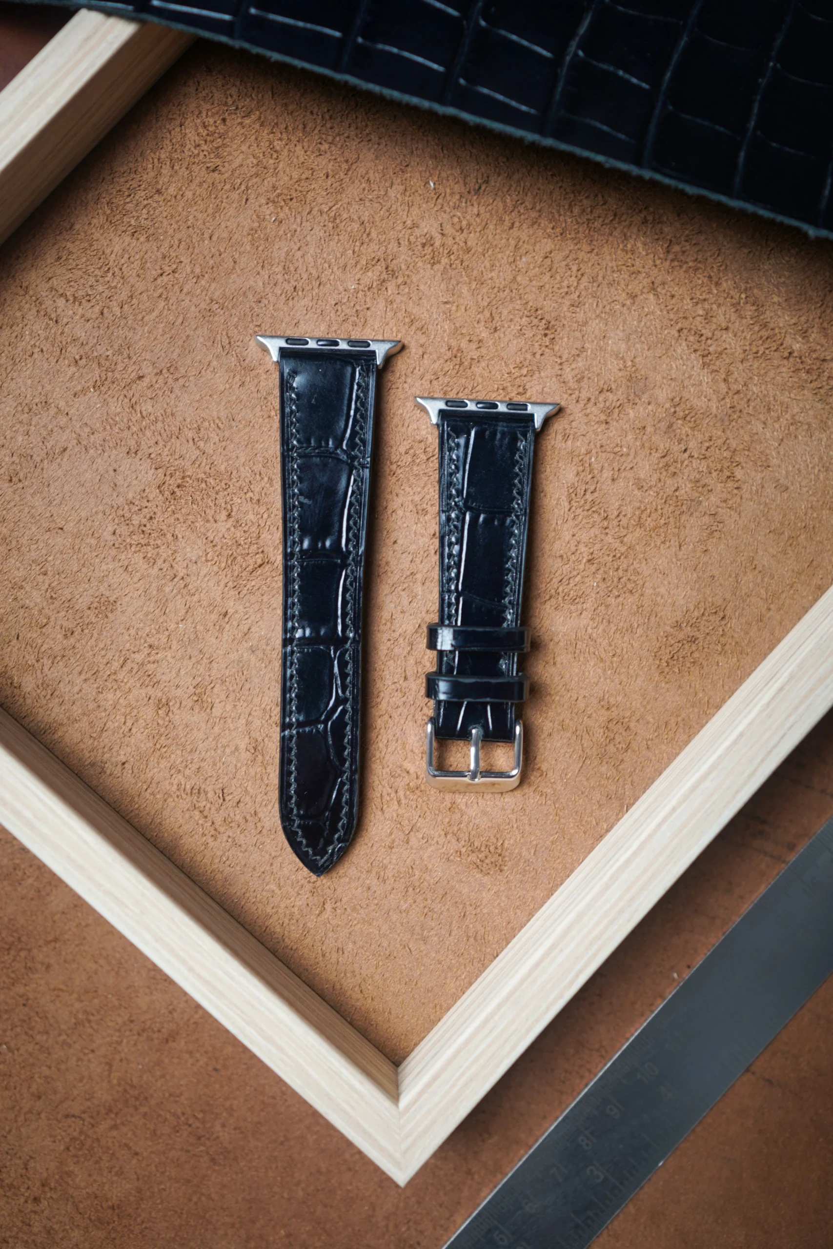 Alligator embossed straps
