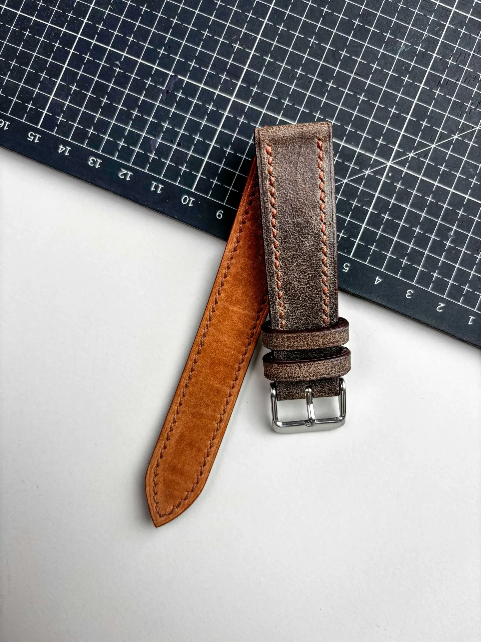 aniline vintage distressed brown strap lining aniline vintage distressed brown strap lining