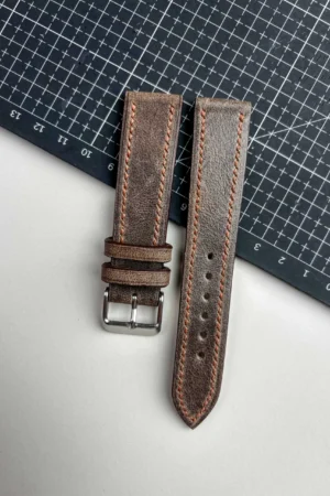 aniline vintage distressed brown strap