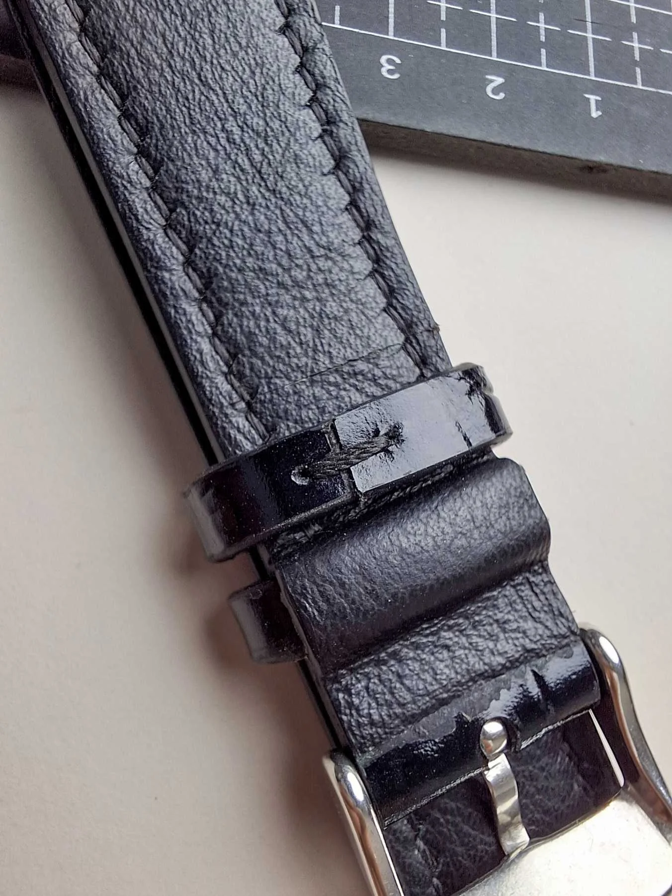 italian nero cocco stampato leather strap lining detail italian nero cocco stampato leather strap lining detail